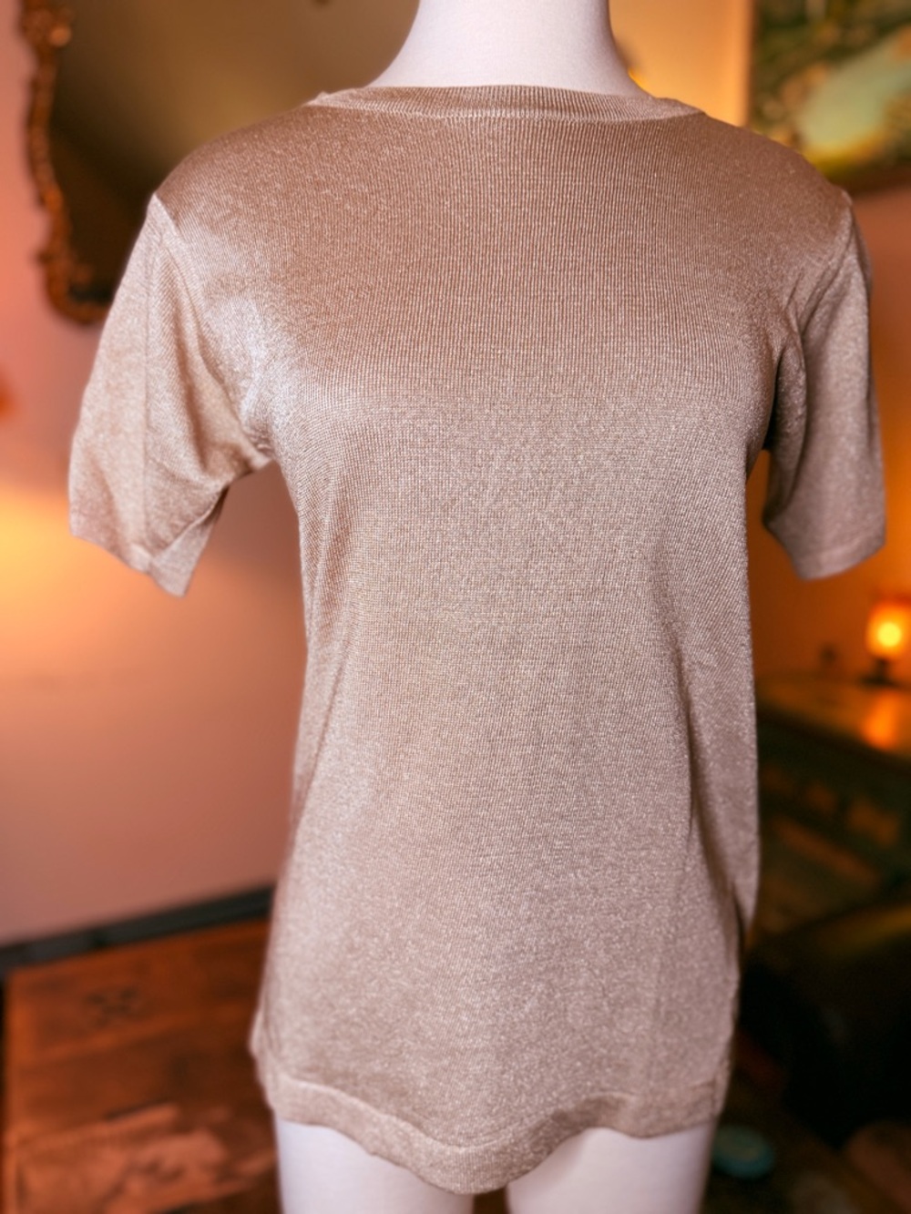 Shimmery Short-Sleeve Crewneck High Quality Sweater in Light Gold